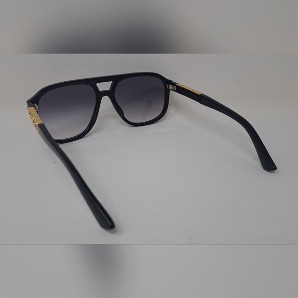 Gucci Women's Sunglasses Unisex GG1188S 002 Pilot Aviator Black Grey 58-17-140 - Picture 7 of 16